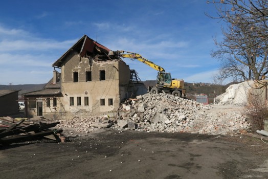 Demolice • Žst Beroun